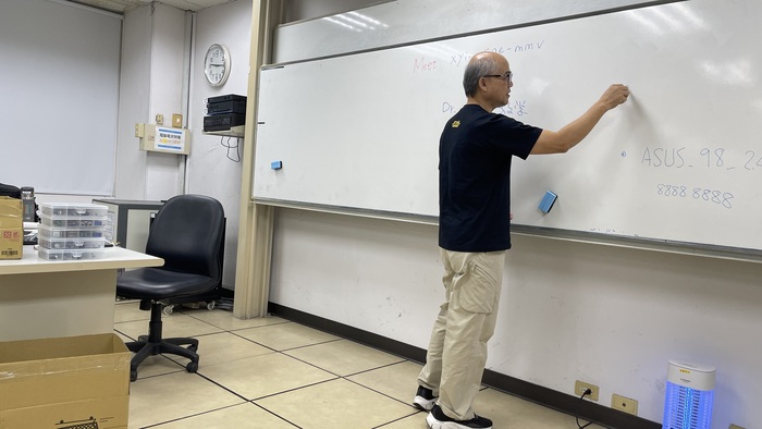 20251107跨域設計實務探索  II-互動輸出圖片